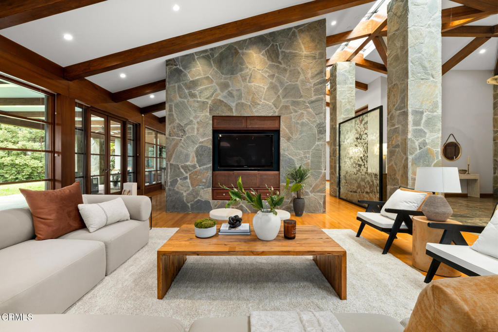 Properties 3 921 Chapea Road