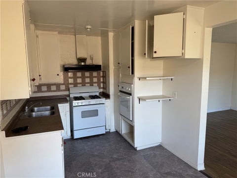 Photo of 7223 Pickering AVE #6, Whittier, CA 90602 (MLS # PW26219090)