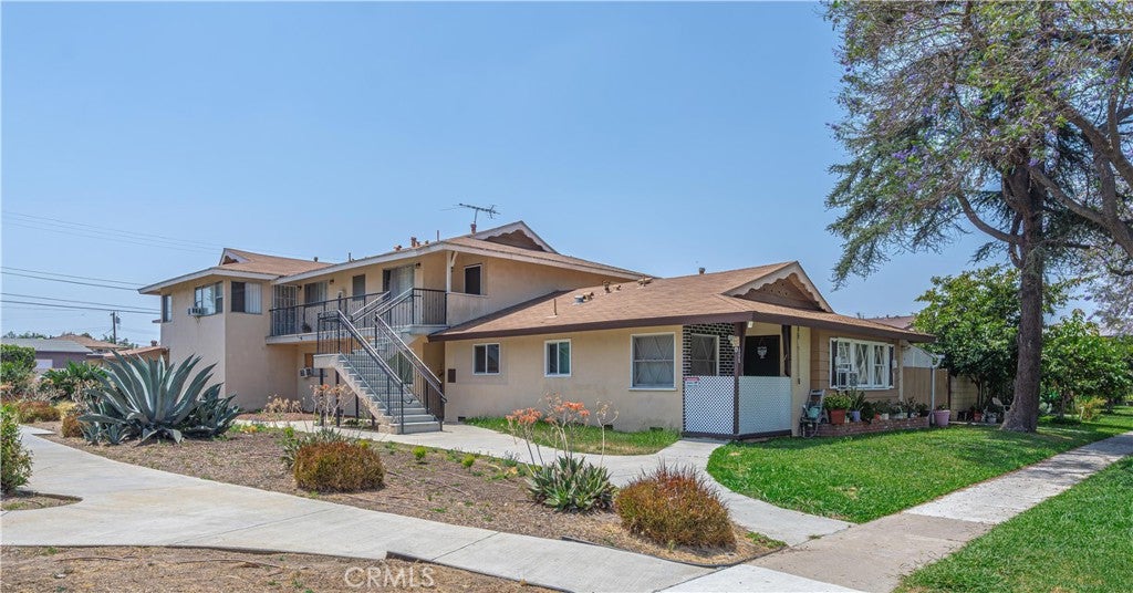 608 W Bellevue