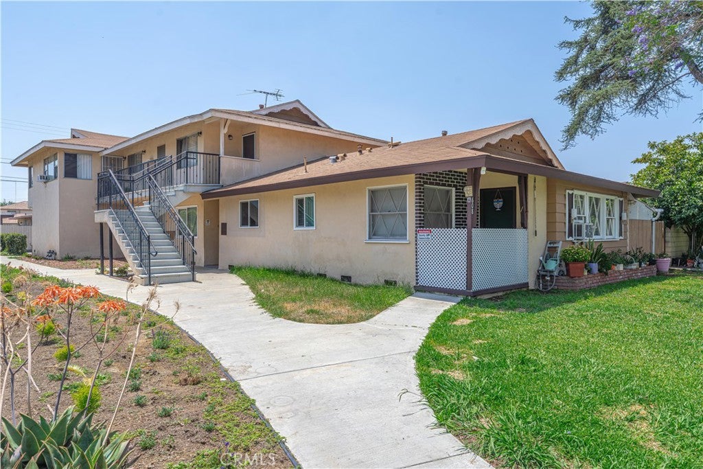 608 W Bellevue