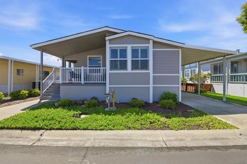 Photo of 232 Santa Susana, San Leandro, CA 94579 (MLS # ML82043989)