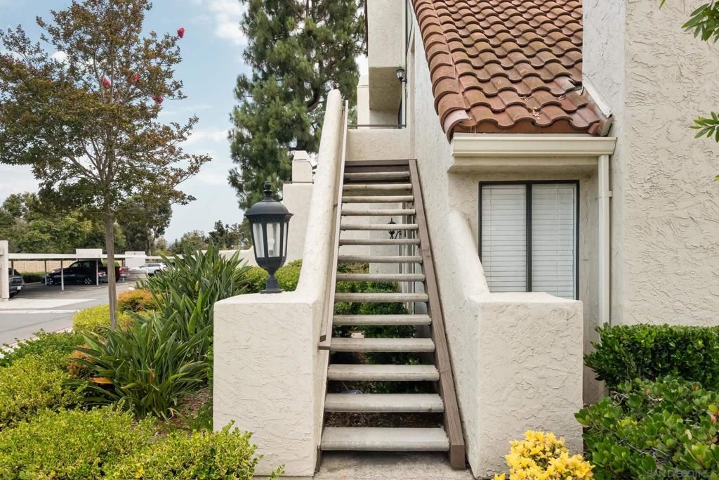 Photo of 17925 Caminito Pinero #270, San Diego, CA 92128 (MLS # 2601269SD)