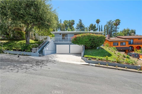Photo of 4319 Pampas Road, Woodland Hills, CA 91364 (MLS # BB26152794)