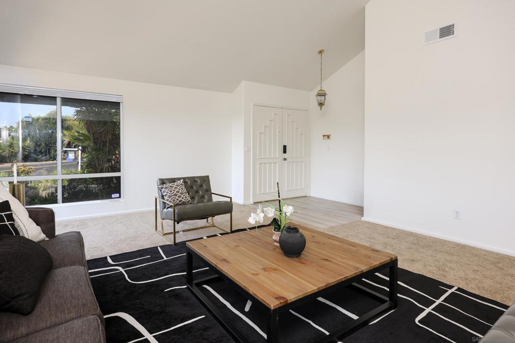 9977 Cristobal Dr