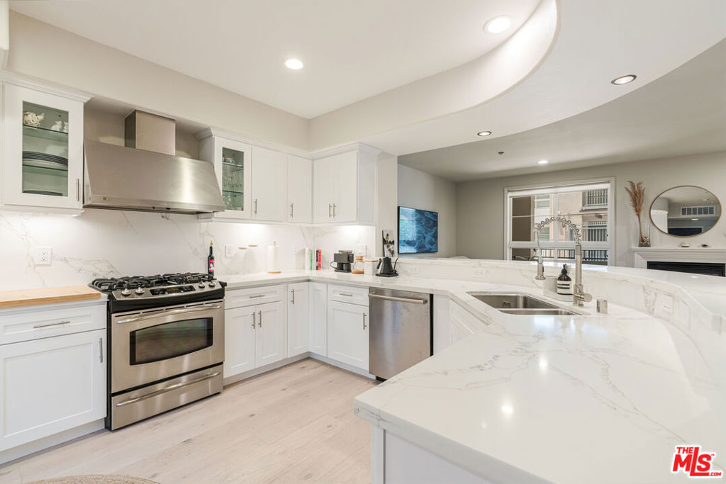 13031 Villosa Place 102