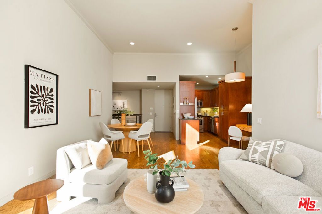 Photo of 1425 N Detroit Street #PH405, Los Angeles, CA 90046 (MLS # 26635241)