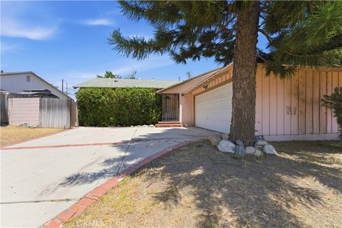 Photo of 13235 Schoenborn Street, Sun Valley, CA 91352 (MLS # OC26112016)
