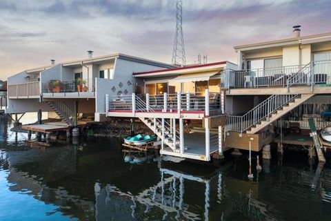 Photo of 412 Fathom Drive, San Mateo, CA 94404 (MLS # ML82040406)