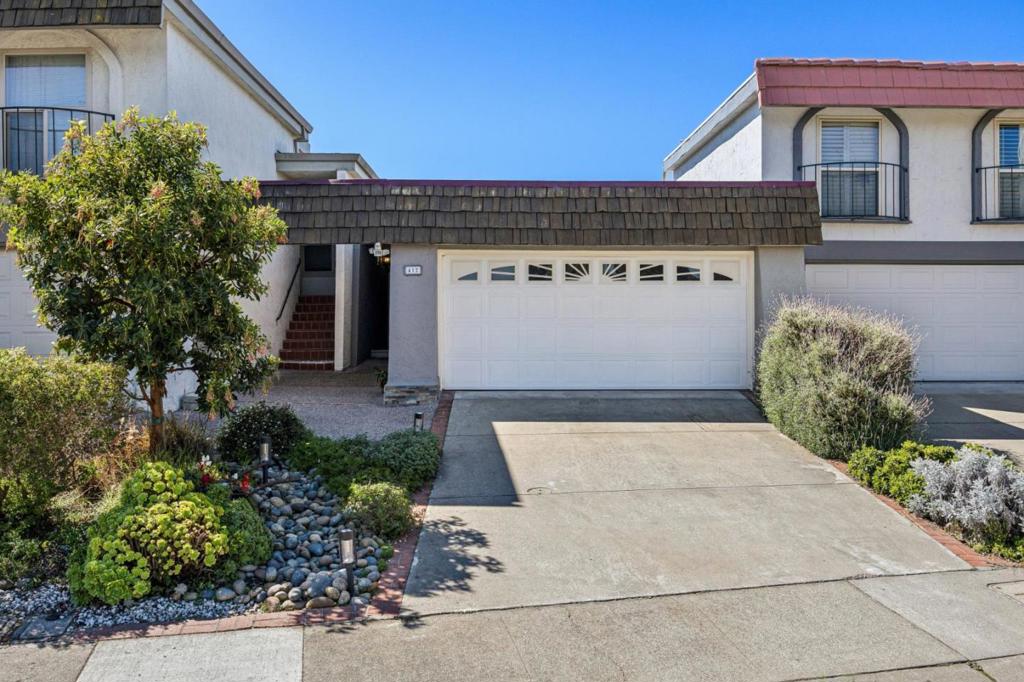 412 Fathom Drive