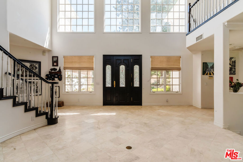 4244 Balcony Drive
