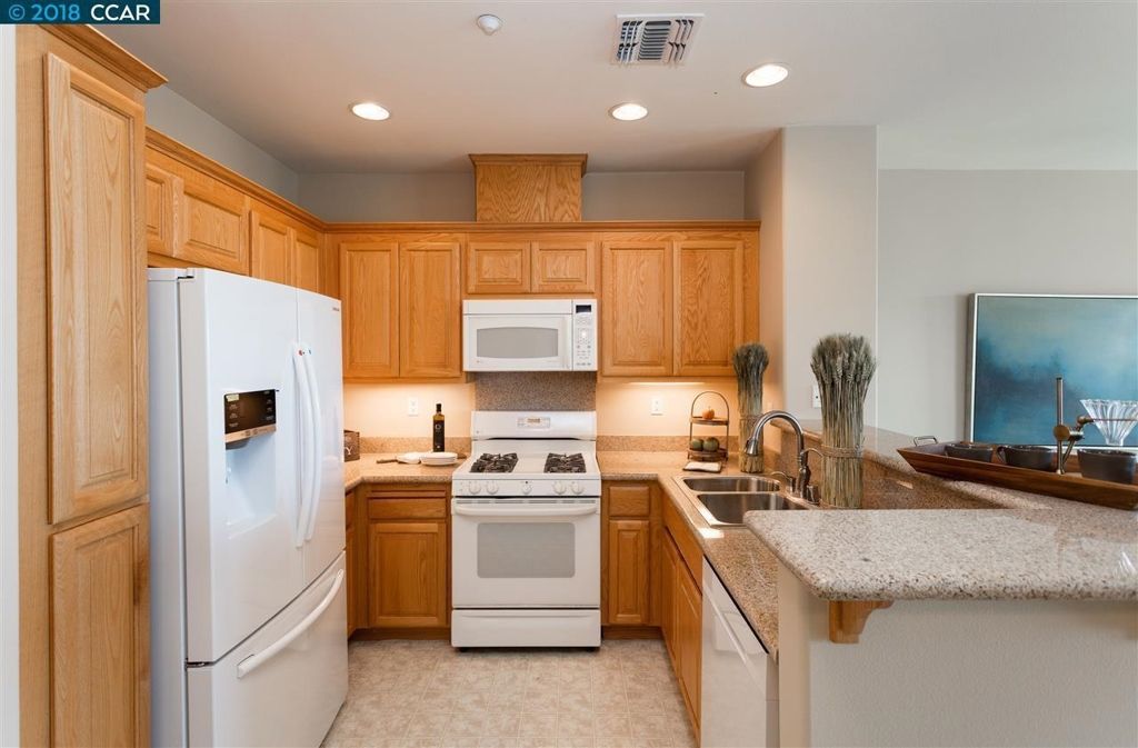 Photo of 3275 Dublin Blvd #412, Dublin, CA 94568 (MLS # 41123042)