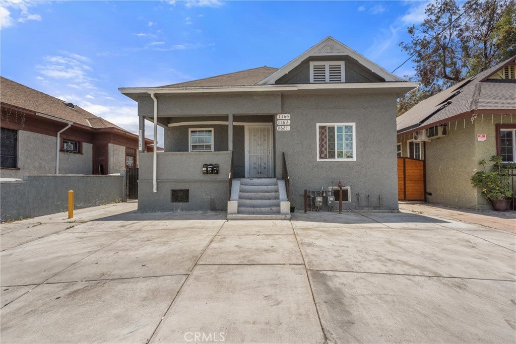 1164 E 34th