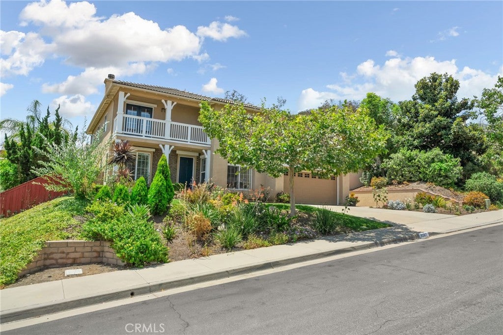 8587 Hunt Canyon