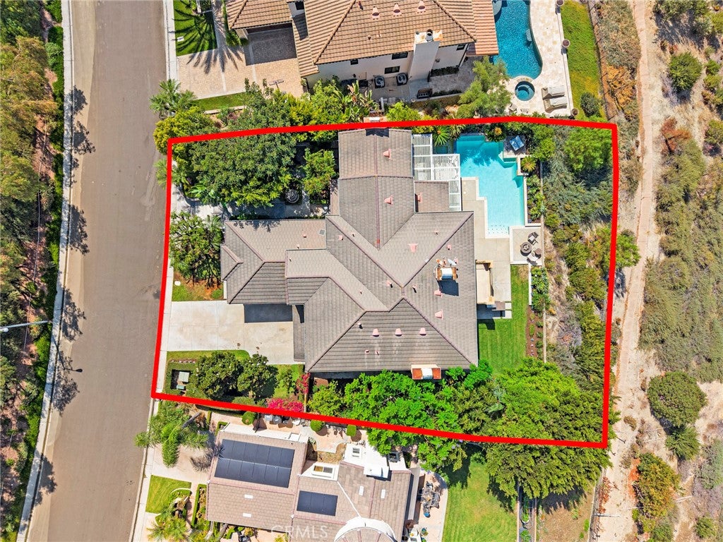 2568 N San Miguel Drive