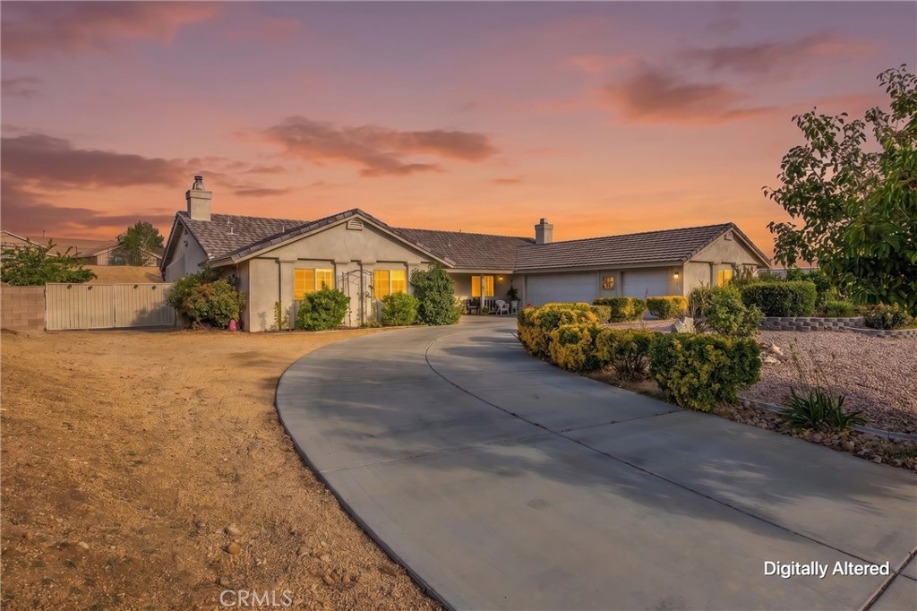 13997 Riverside