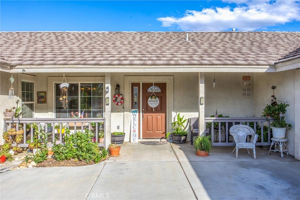 13997 Riverside