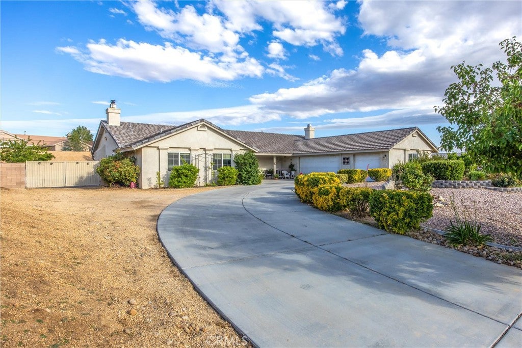 13997 Riverside