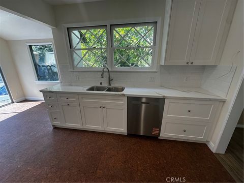 Photo of 2151 N Altadena DR, Altadena, CA 91001 (MLS # SR26112825)