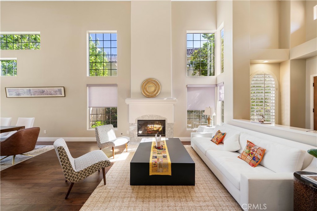 24271 Rue De Gauguin