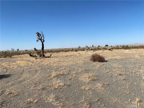 Photo of 0 Lebec Road, Phelan, CA 92371 (MLS # HD25170804) Photo of 0 Lebec Road, Phelan, CA 92371 (MLS # HD25170804)