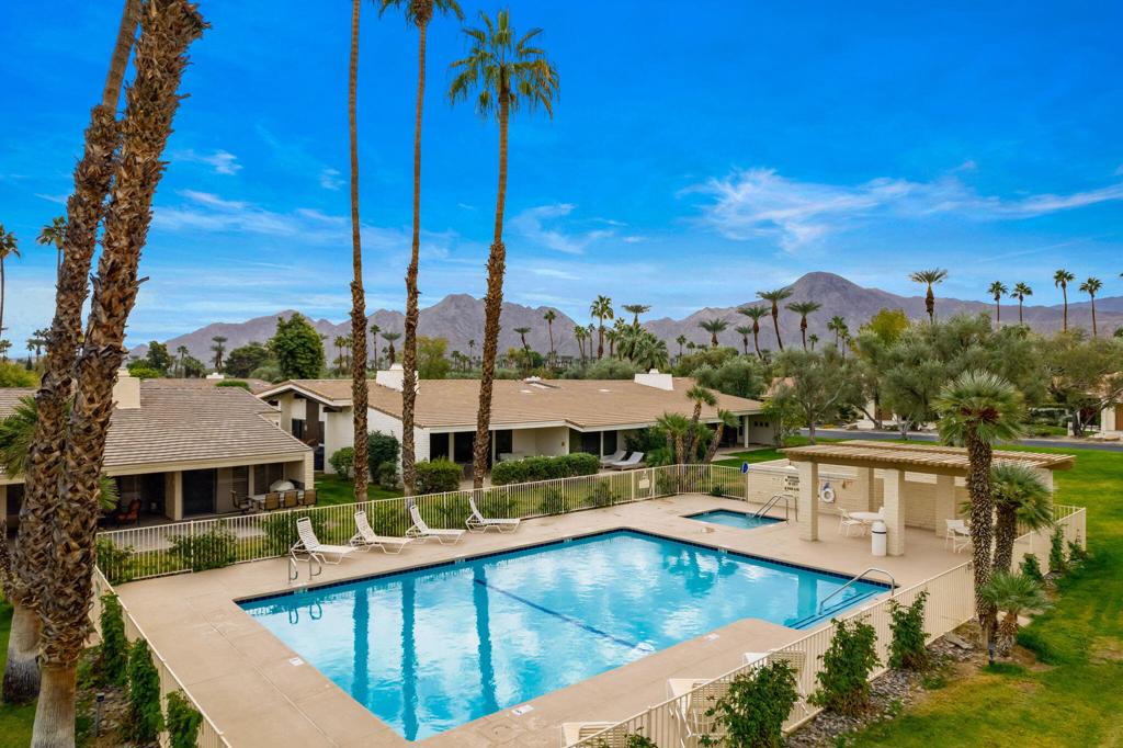 Desert Horizons C.C. - Residential