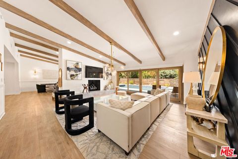 24221 Aetna Street Woodland Hills CA 91367