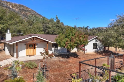 Photo of 4476 Triangle RD, Mariposa, CA 95338 (MLS # MP26231543)