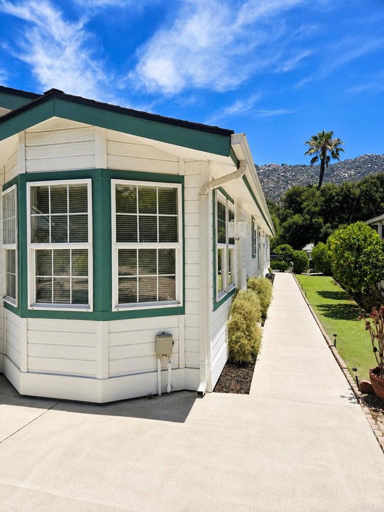 8975 Lawrence Welk Drive 5