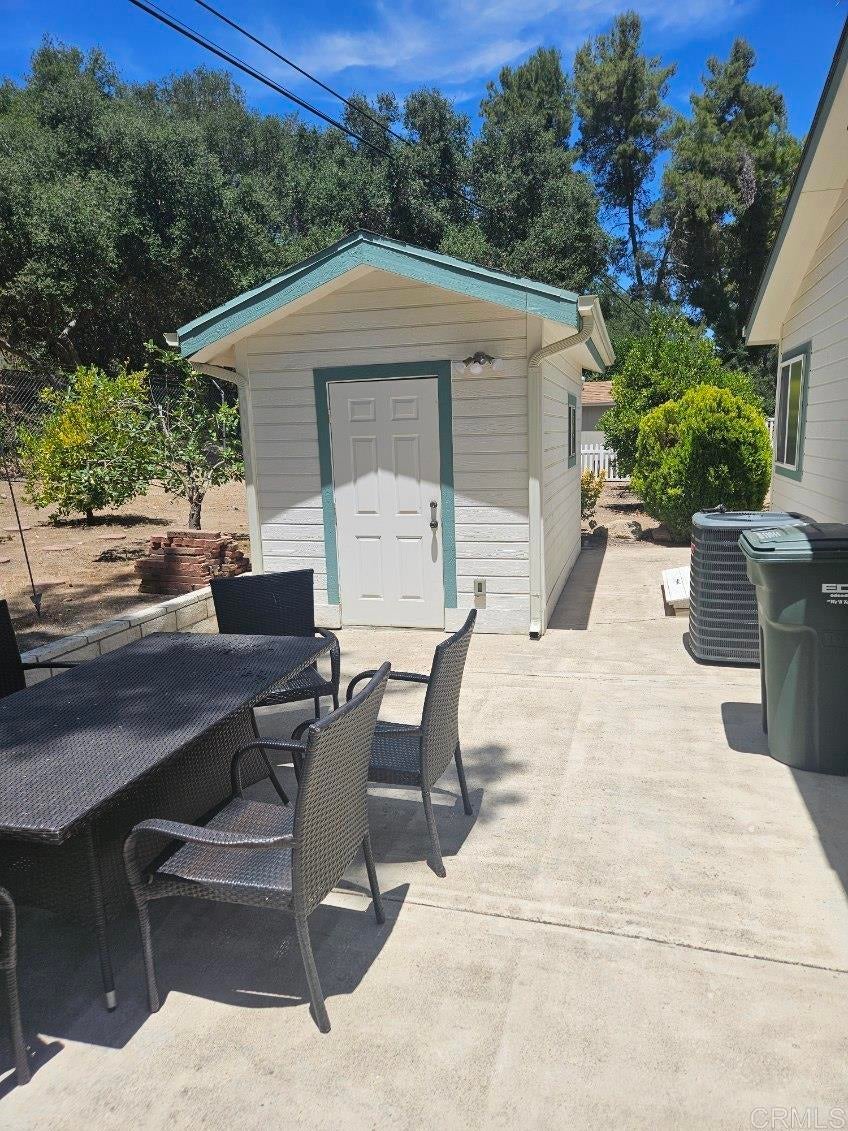8975 Lawrence Welk Drive 5