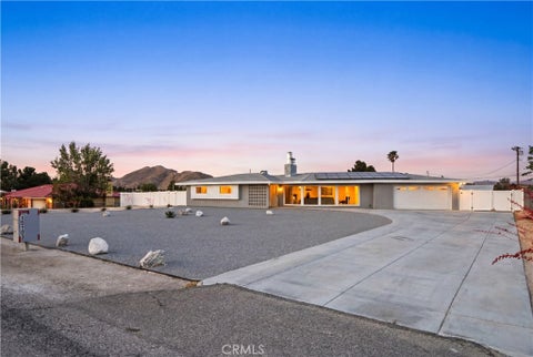 Photo of 15103 Kinai Road, Apple Valley, CA 92307 (MLS # CV26113305)