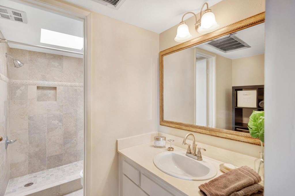 Palm Springs Golf & - Residential