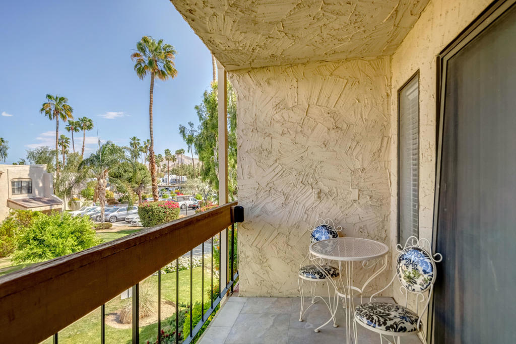 Palm Springs Golf & - Residential