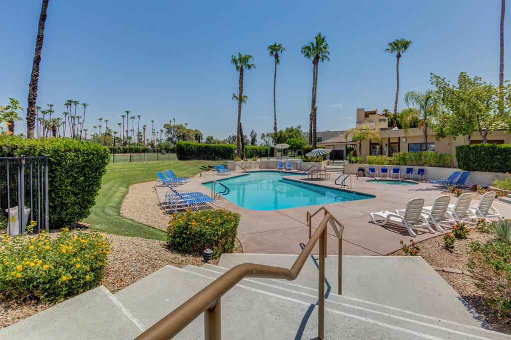 Palm Springs Golf & - Residential