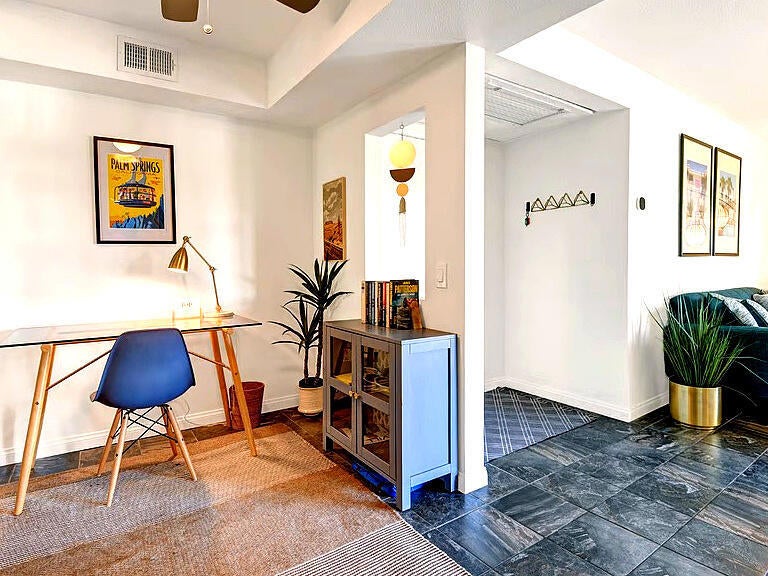 1550 S Camino Real 123
