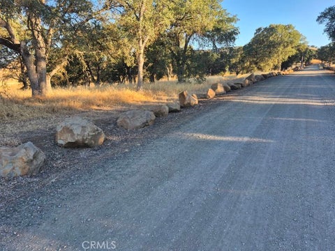 Photo of 2225 Park Boulevard, Clearlake, CA 95422 (MLS # LC26151886)