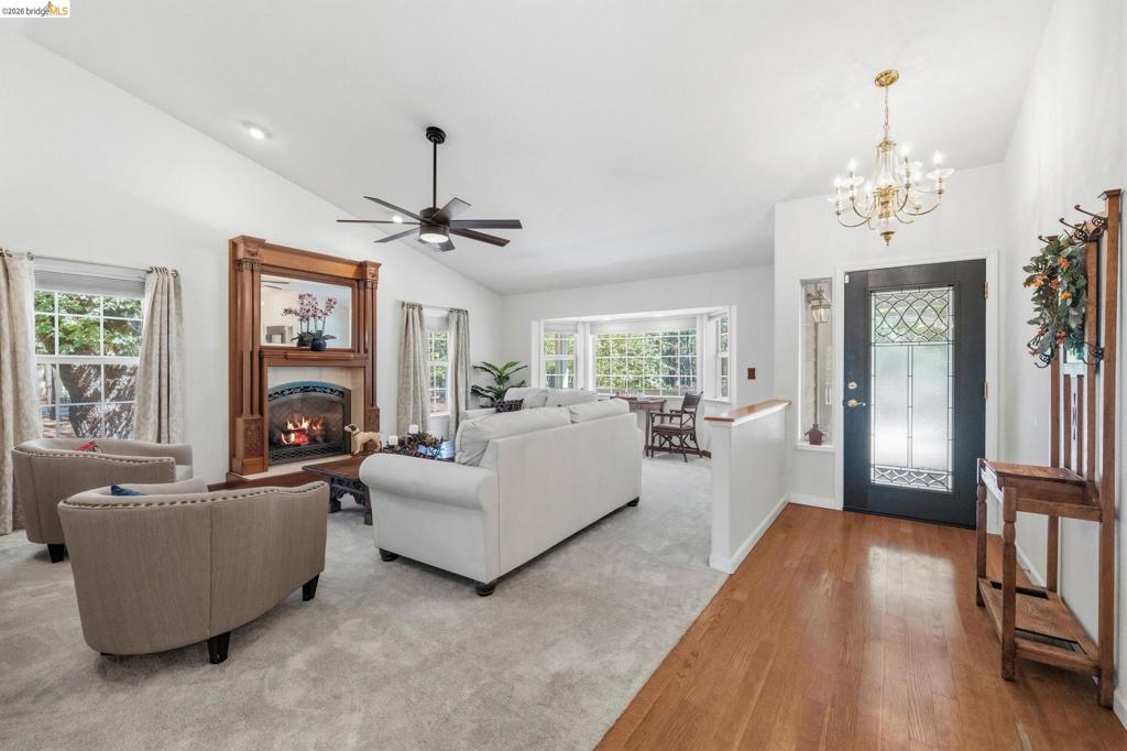 19015 Apple Valley Dr