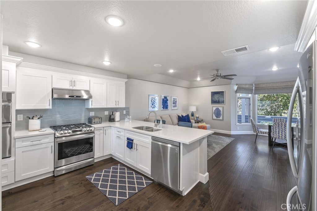 34300 Lantern Bay 107