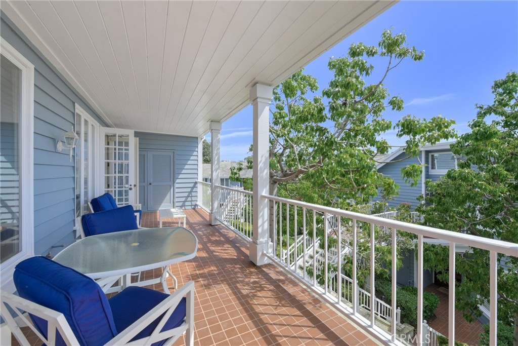 34300 Lantern Bay 107