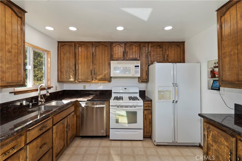 Arrowhead Woods (AWHW) - Residential