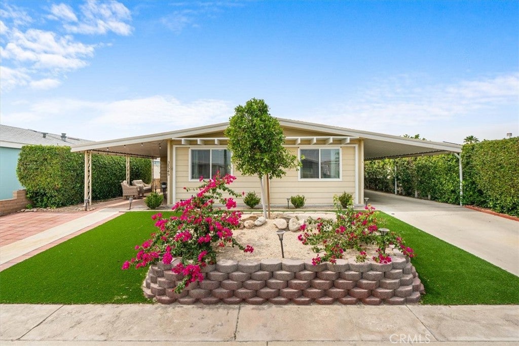 38545 E Desert Greens E