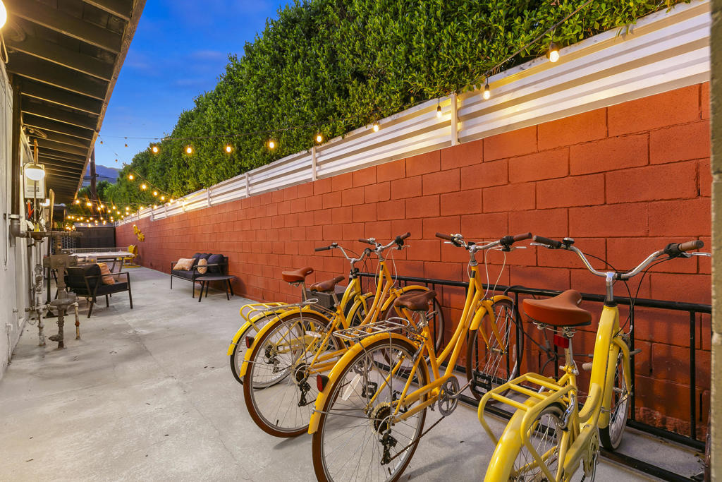 Central Palm Springs - Residential Income