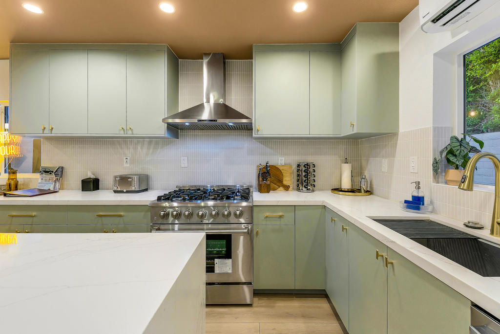 Central Palm Springs - Residential Income