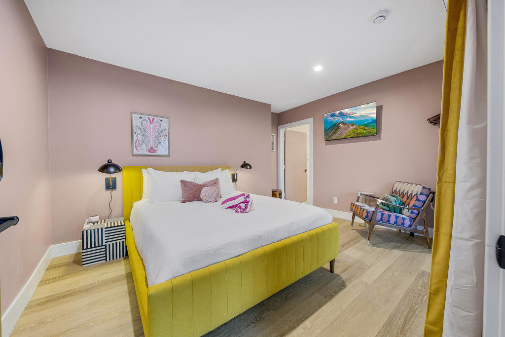 Central Palm Springs - Residential Income