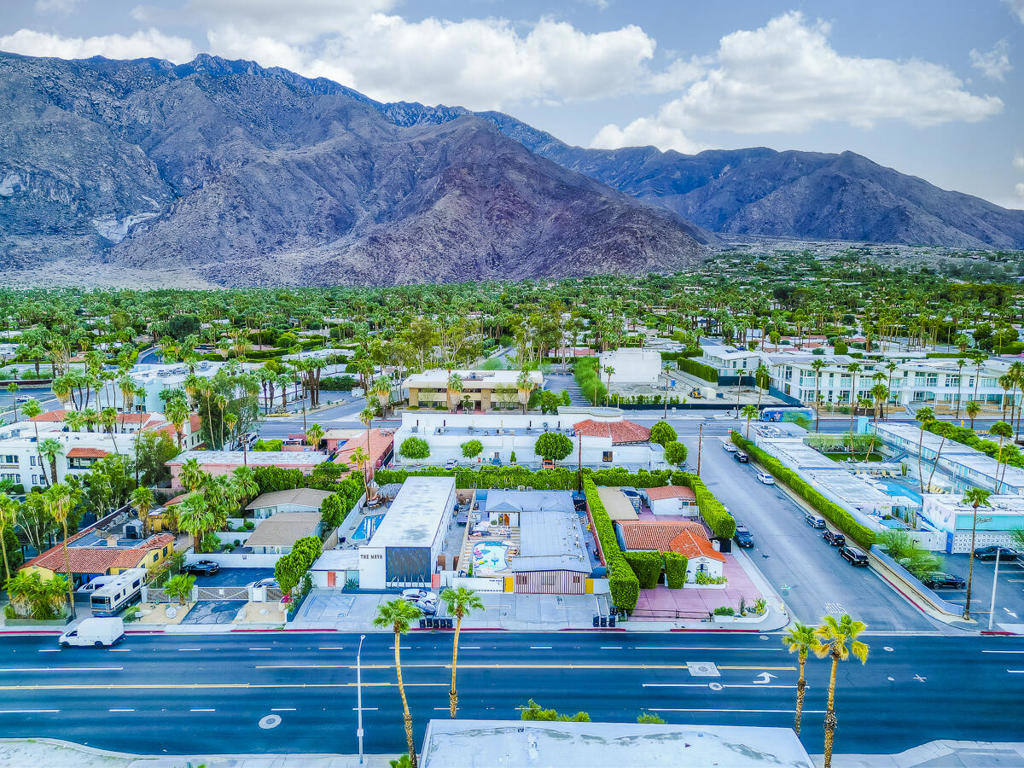 Central Palm Springs - Residential Income