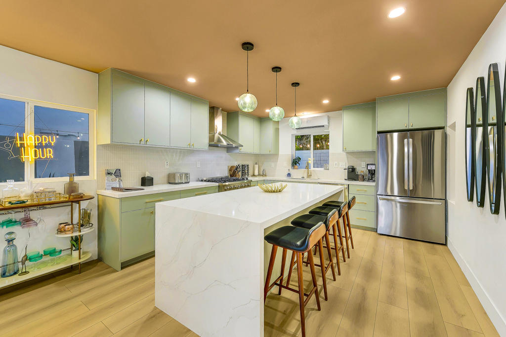 Central Palm Springs - Residential Income