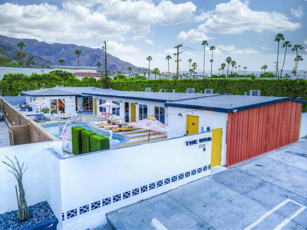Central Palm Springs - Residential Income