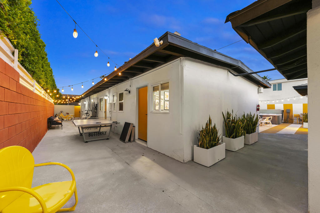 Central Palm Springs - Residential Income