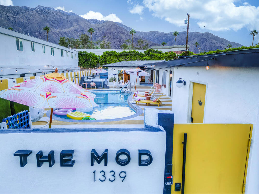 Central Palm Springs - Residential Income