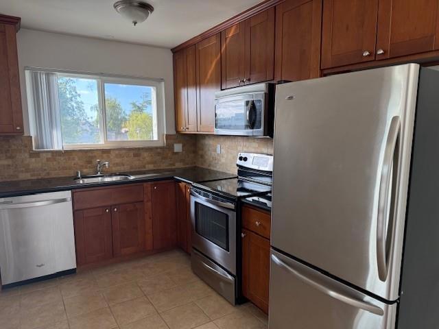 Properties 3 467 Clinton Street 10