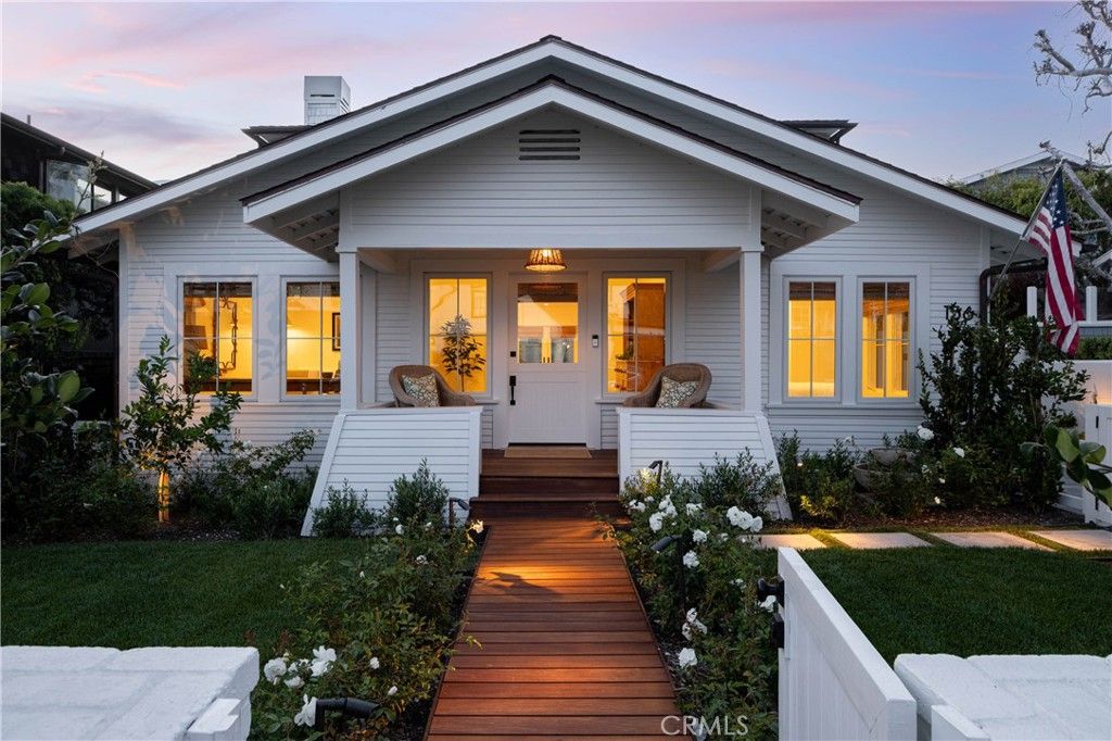Photo of 156 Chiquita St, Laguna Beach, CA 92651 (MLS # LG26086476)